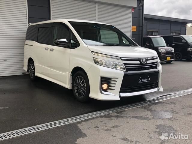 Toyota Voxy 2.0 CVT, 2016, 57 000 км