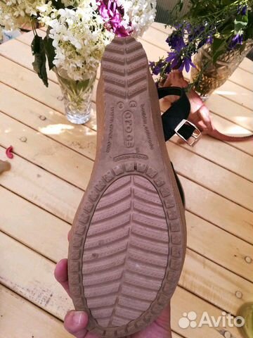 Босоножки Crocs, размер w9 Босоножки Crocs, размер w9