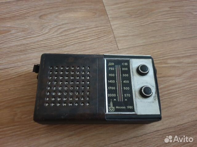 89020002422 Радиоприемник Кварц Москва 1980