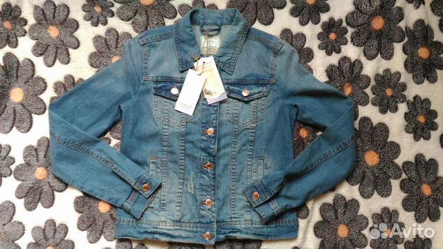 Джинсовка женская размер М Stradivarius Джинсовка женская размер М Stradivarius