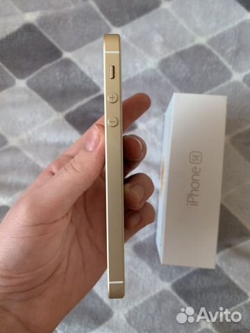iPhone SE на 32gb