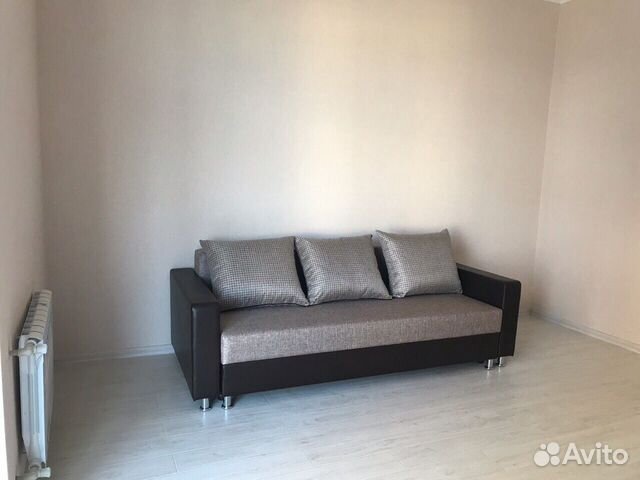 2-к квартира, 80 м², 1/4 эт.