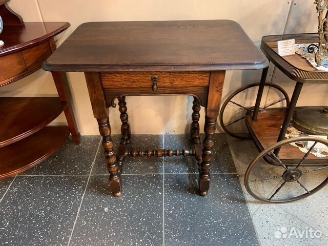 Столики антик