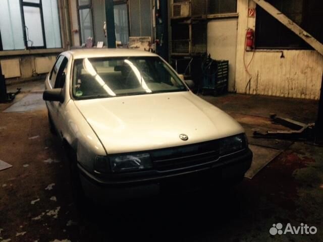 Разбор на запчасти Opel Vectra A 1988-1995