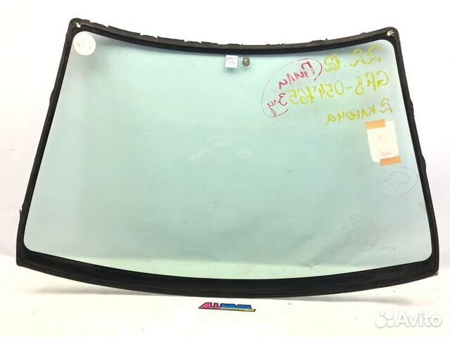 Стекло лобовое переднее Subaru Impreza Wrx Sti GF Стекло лобовое переднее Subaru Impreza Wrx Sti GF