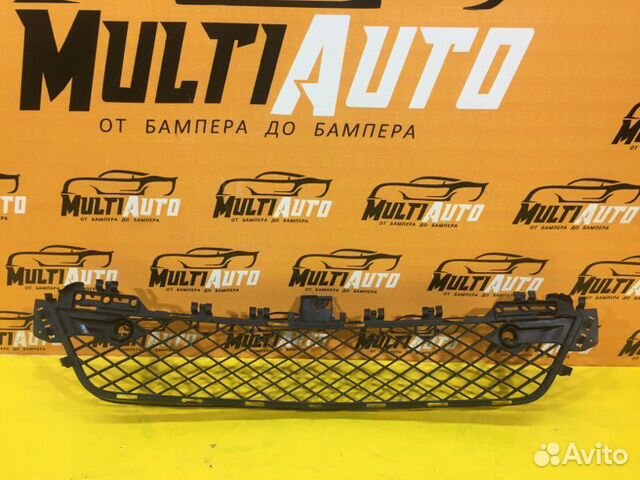 Решетка радиатора передняя Mercedes C-Classe W204 Решетка радиатора передняя Mercedes C-Classe W204