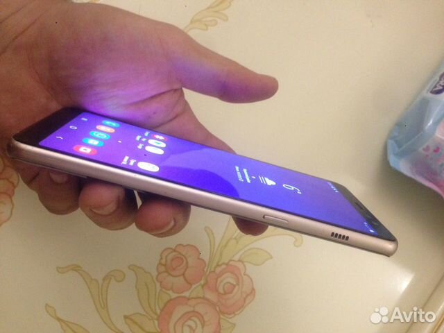 Телефон Galaxy A8+ 2018 Телефон Galaxy A8+ 2018