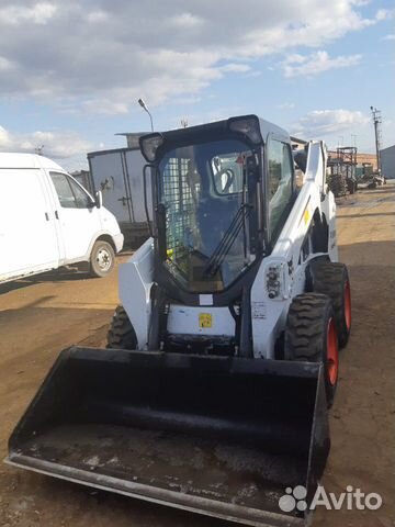 Требуется водитель на мини-погрузчика Bobcat Требуется водитель на мини-погрузчика Bobcat
