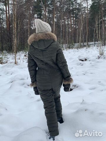 Зимний комбинезон с варежками