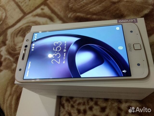 Телефон Motorola Z