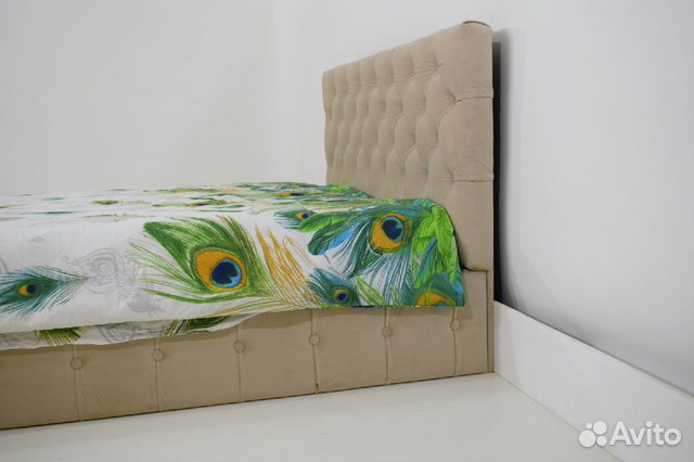 Кровать с подъемным механизмом