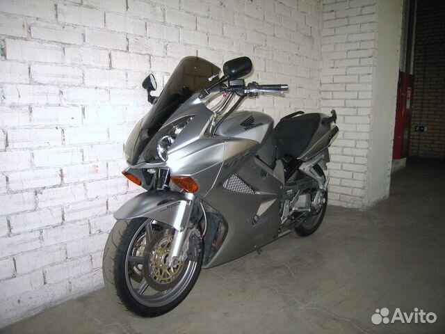 Honda VFR 800 2004г из Японии Honda VFR 800 2004г из Японии