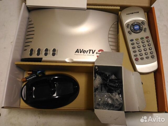 Комплект телепристаки aver TV box 3 в коробке Комплект телепристаки aver TV box 3 в коробке