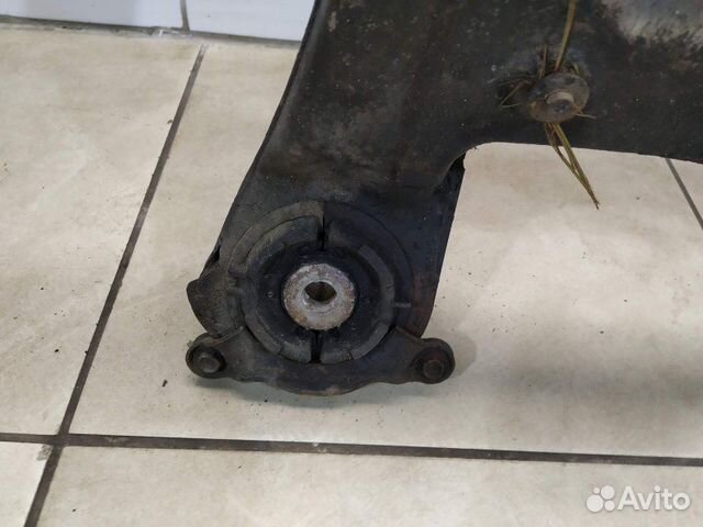 Подрамник передний 5110006010 Toyota Camry XV10