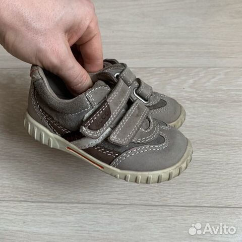 Кроссовки ecco 22