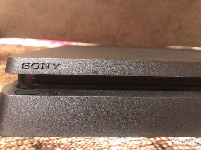 PS4 1Tb на гарантии 10 месяцев PS4 1Tb на гарантии 10 месяцев