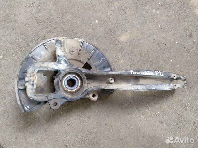 Кулак поворотный передний левый Volkswagen Touareg Кулак поворотный передний левый Volkswagen Touareg