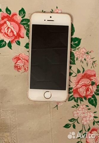 Телефон iPhone SE, 64Гб