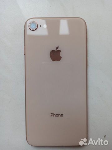 Телефон iPhone 8
