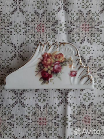 Тарелки для рыбы и салфетница Тарелки для рыбы и салфетница