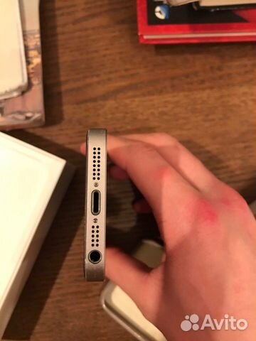 Телефон iPhone