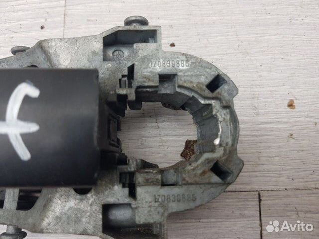 Ручка двери передняя левая Vw Golf 5 BKC 2004