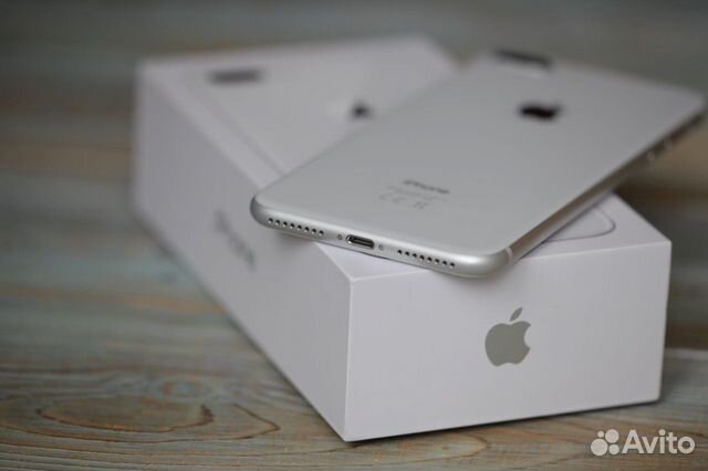 iPhone 8 Plus 256 гб белый