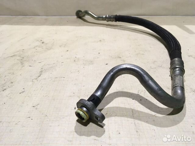 Трубка кондиционера Volvo V70 B5254T6 2008 Трубка кондиционера Volvo V70 B5254T6 2008