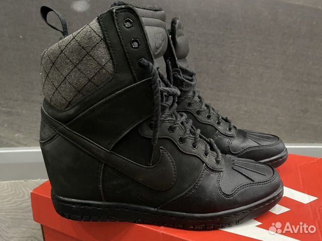Утеплённые кроссовки Nike