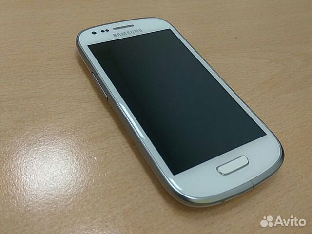 Телефон SAMSUNG Galaxy S3 mini Телефон SAMSUNG Galaxy S3 mini