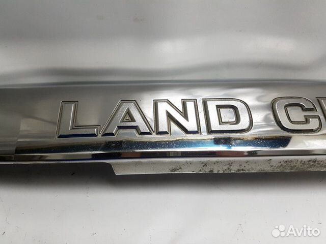Накладка крышки багажника Toyota Land Cruiser Накладка крышки багажника Toyota Land Cruiser