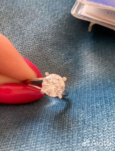 Кольцо золотое с бриллиантом 2 ct Карата Кольцо золотое с бриллиантом 2 ct Карата