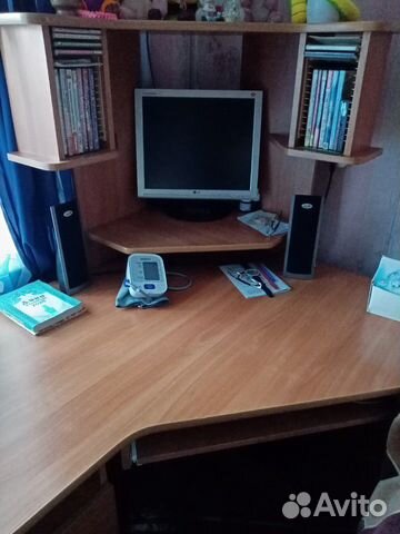 Компьютерный стол
