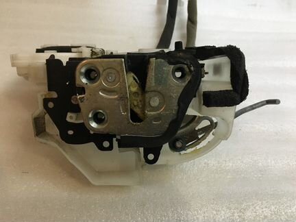 Замок двери задней правый Mazda CX7 Мазда сх7