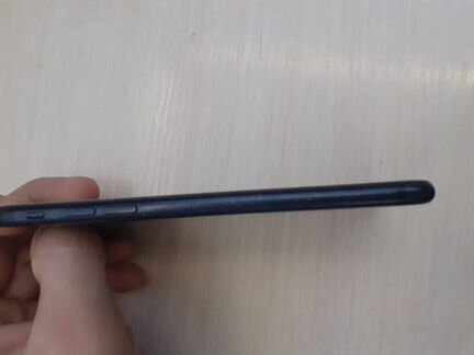 Телефон iPhone 7