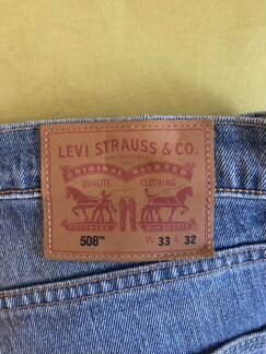 Джинсы Levi’s оригинал куплены в фирменном магазин