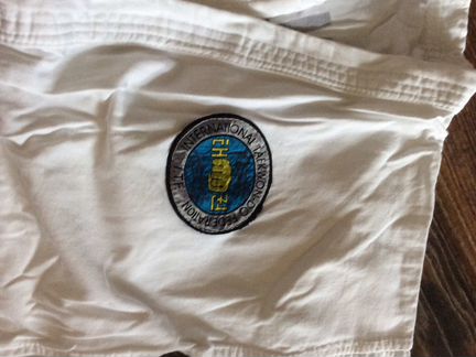 Добок для тхэквондо спортивный костюм Адидас