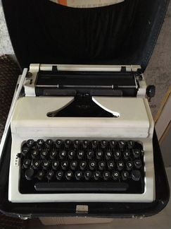 Пишущая машинка Erika
