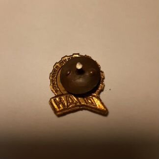 Членский знак долой неграмотность одн 23-36 гг