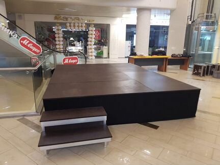 Сценический подиум