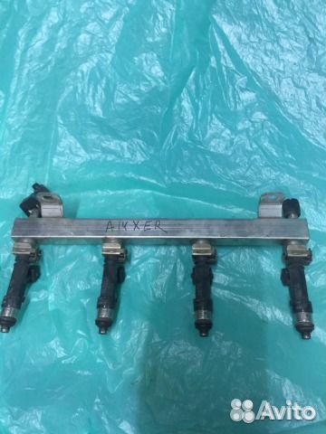 Топливная рампа с форсунками A14XER Опель