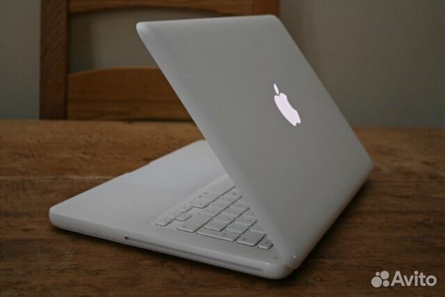 Apple MacBook