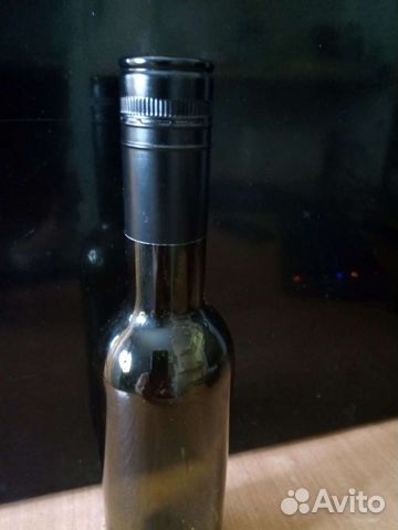 Темные бутылки