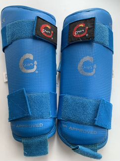 Накладки на ноги (каратэ)