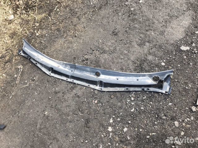 Subaru Tribeca жабо решётка под дворники