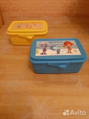 Пластмассовый контейнер