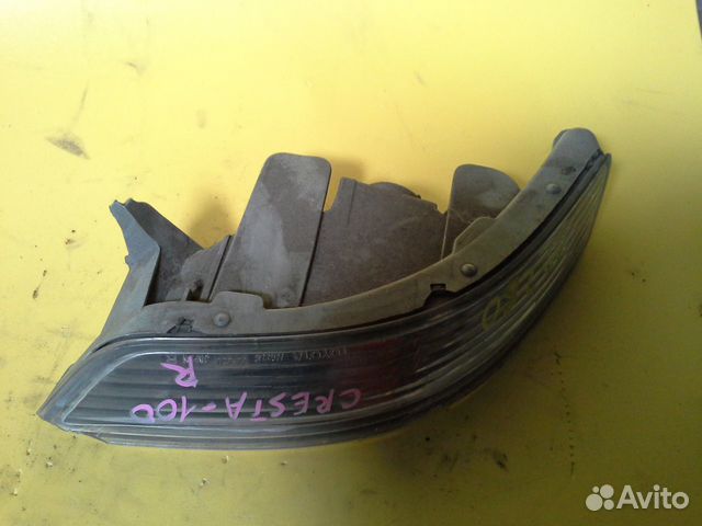 Поворот в бампер правый Toyota Cresta JZX100