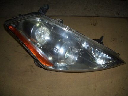Фара правая Ниссан Мурано с03-08г ксенон