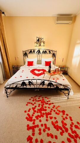 Дом 500 м² на участке 3 га