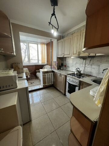 3-к. квартира, 70 м², 2/5 эт.